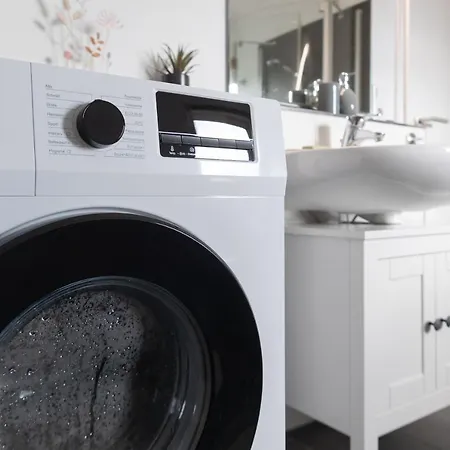 Fuldaliebe - Helle Mit Kueche, Parkplatz, Wlan, Self Check-in