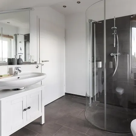 Апартаменты Fuldaliebe - Helle Mit Kueche, Parkplatz, Wlan, Self Check-in Фульда