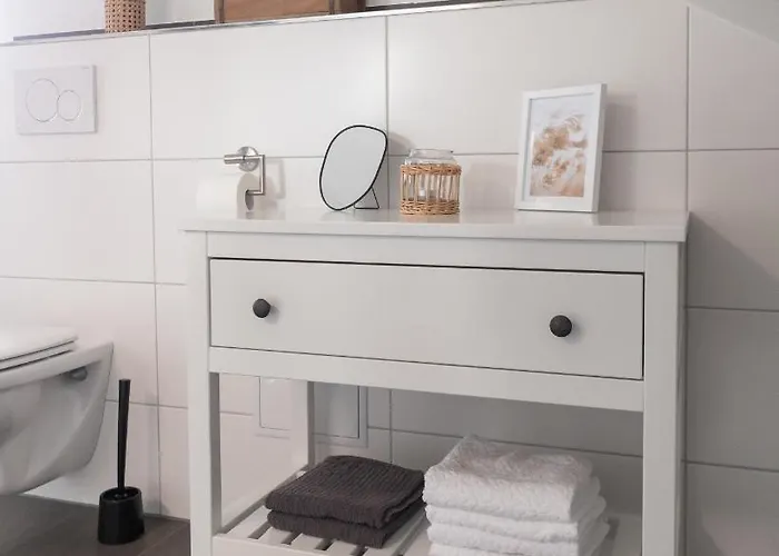 Fuldaliebe - Helle Mit Kueche, Parkplatz, Wlan, Self Check-in شقة فولدا